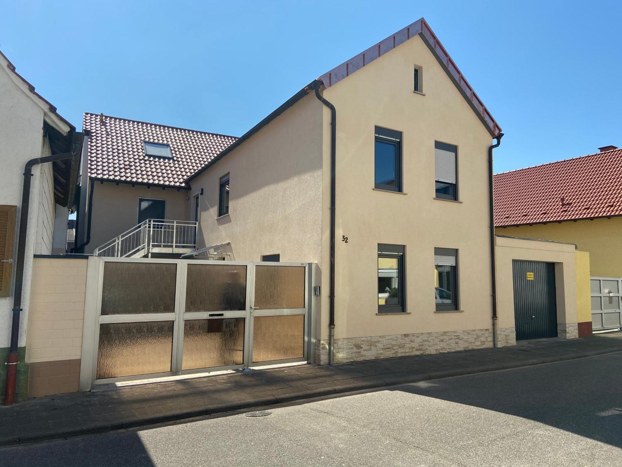 Apartamento Fuer 6 Personen - Parkplatz - Terrasse - Kueche - Wlan Haßloch Exterior foto